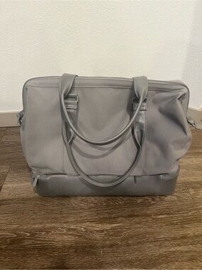 BEIS Weekend Travel Bag